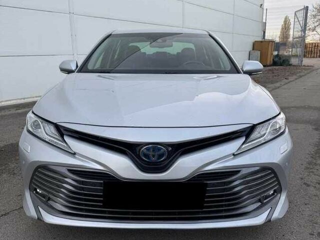 Серый Тойота Камри, объемом двигателя 0 л и пробегом 77 тыс. км за 17500 $, фото 2 на Automoto.ua