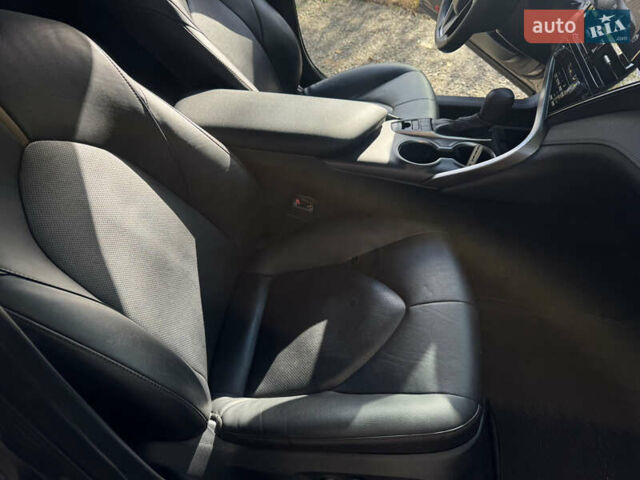 Тойота Камри 2021 в Киеве на Automoto.ua Серый Тойота Камри, объемом двигателя 2.49 л и пробегом 117 тыс. км за 24500 $, фото 21 на Automoto.ua