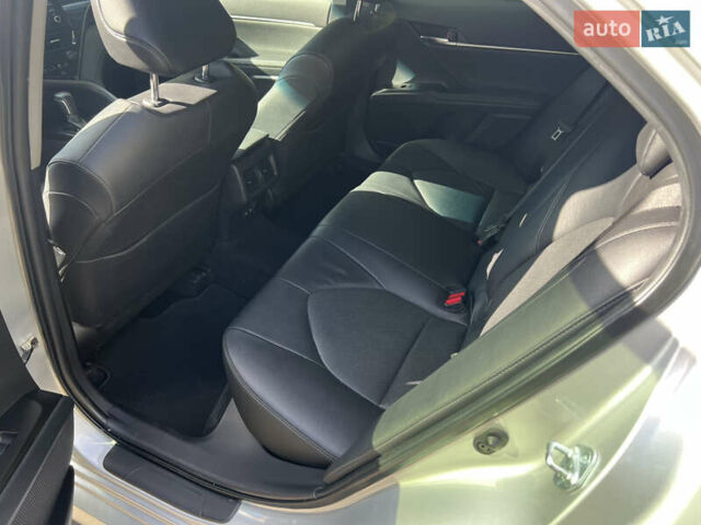 Тойота Камри 2021 в Киеве на Automoto.ua Серый Тойота Камри, объемом двигателя 2.49 л и пробегом 78 тыс. км за 25500 $, фото 17 на Automoto.ua