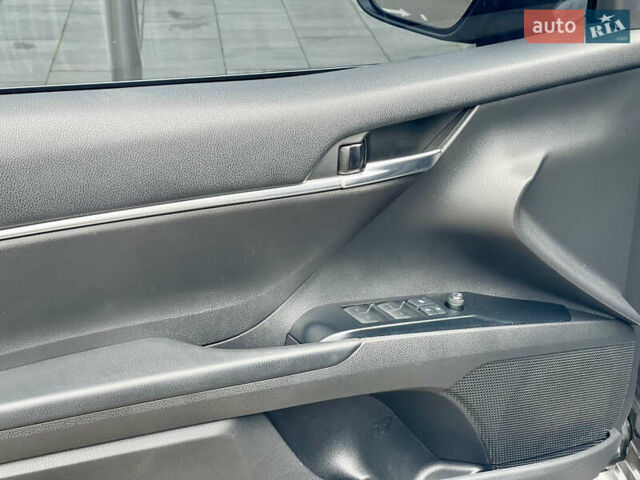 Тойота Камрі 2021 у Києві на Automoto.ua Сірий Тойота Камрі, об'ємом двигуна 2.49 л та пробігом 84 тис. км за 25900 $, фото 14 на Automoto.ua