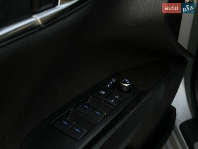 Серый Тойота Камри, объемом двигателя 2.49 л и пробегом 93 тыс. км за 18000 $, фото 15 на Automoto.ua