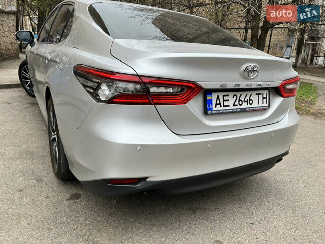 Серый Тойота Камри, объемом двигателя 2.5 л и пробегом 50 тыс. км за 33500 $, фото 5 на Automoto.ua