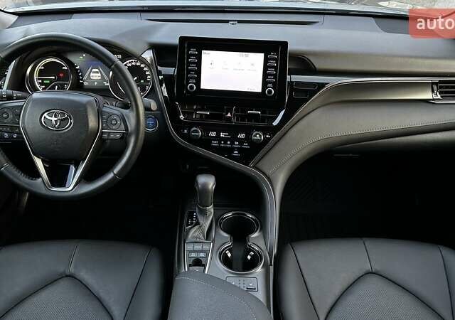 Сірий Тойота Камрі, об'ємом двигуна 2.49 л та пробігом 32 тис. км за 35097 $, фото 7 на Automoto.ua