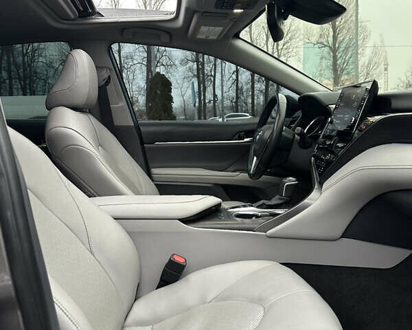 Серый Тойота Камри, объемом двигателя 2.49 л и пробегом 69 тыс. км за 29300 $, фото 37 на Automoto.ua