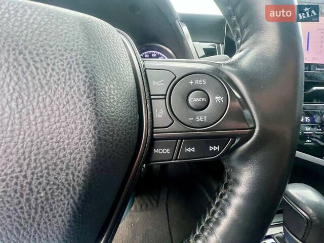Серый Тойота Камри, объемом двигателя 2.5 л и пробегом 85 тыс. км за 25000 $, фото 25 на Automoto.ua
