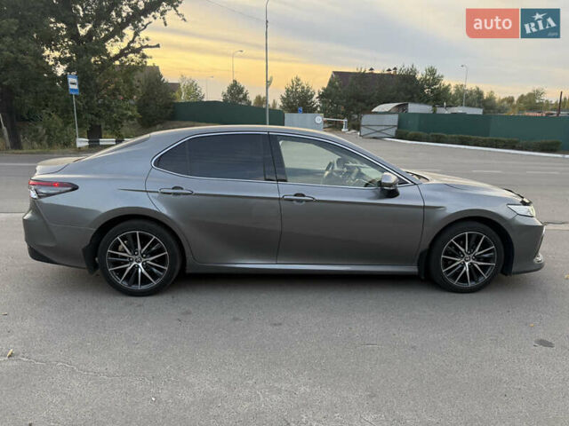 Серый Тойота Камри, объемом двигателя 2.49 л и пробегом 132 тыс. км за 29900 $, фото 3 на Automoto.ua