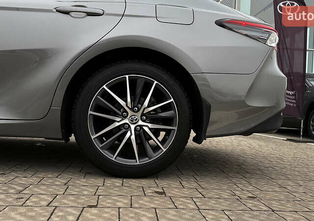 Серый Тойота Камри, объемом двигателя 2.49 л и пробегом 147 тыс. км за 29990 $, фото 15 на Automoto.ua