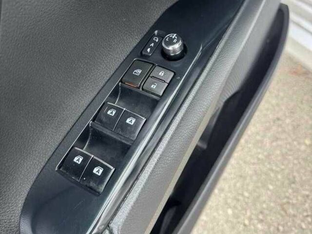 Серый Тойота Камри, объемом двигателя 0 л и пробегом 77 тыс. км за 17500 $, фото 10 на Automoto.ua