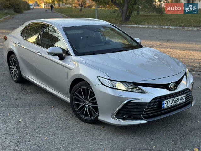 Тойота Камри 2021 в Днепре (Днепропетровске) на Automoto.ua Серый Тойота Камри, объемом двигателя 2.49 л и пробегом 78 тыс. км за 28999 $, фото 12 на Automoto.ua