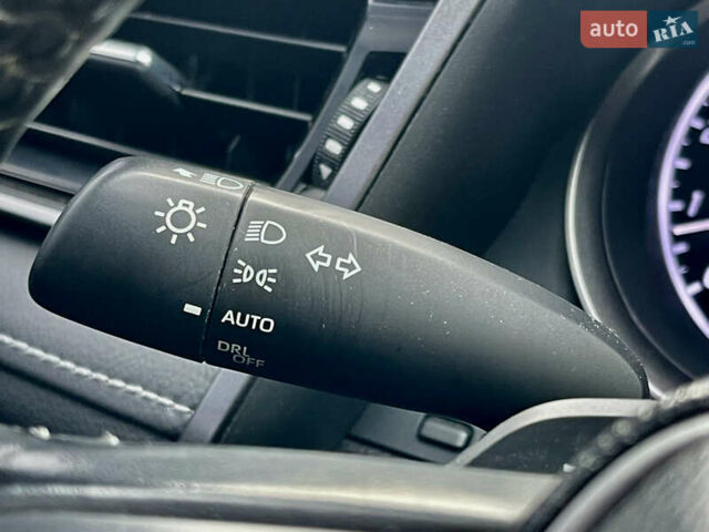 Тойота Камрі 2021 у Києві на Automoto.ua Сірий Тойота Камрі, об'ємом двигуна 2.49 л та пробігом 84 тис. км за 25900 $, фото 34 на Automoto.ua