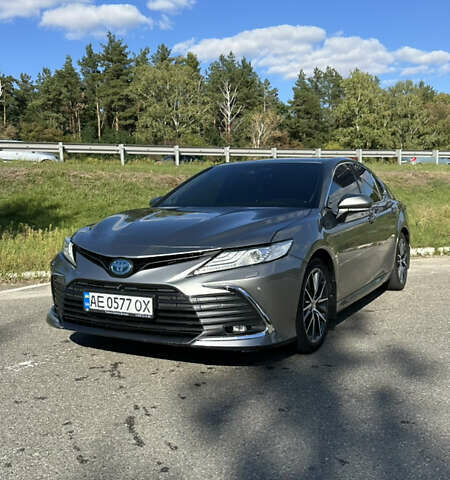 Серый Тойота Камри, объемом двигателя 2.49 л и пробегом 127 тыс. км за 31500 $, фото 2 на Automoto.ua