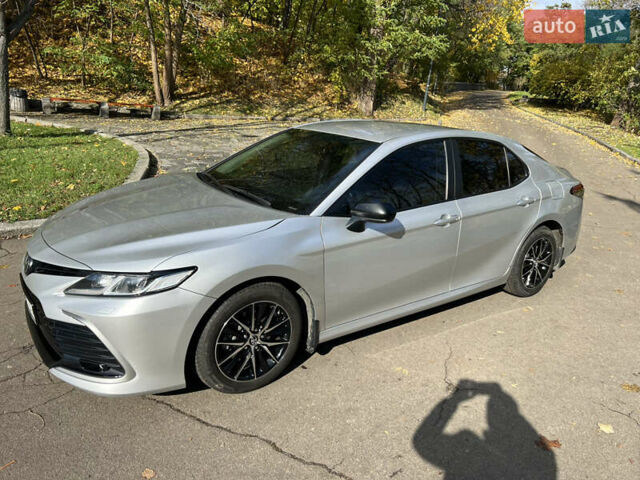 Тойота Камри 2021 в Киеве на Automoto.ua Серый Тойота Камри, объемом двигателя 2.49 л и пробегом 78 тыс. км за 25500 $, фото 6 на Automoto.ua