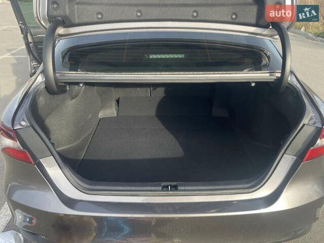 Серый Тойота Камри, объемом двигателя 2.49 л и пробегом 14 тыс. км за 24000 $, фото 12 на Automoto.ua