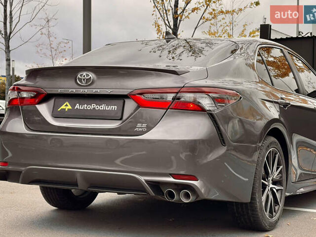 Тойота Камрі 2021 у Києві на Automoto.ua Сірий Тойота Камрі, об'ємом двигуна 2.49 л та пробігом 84 тис. км за 25900 $, фото 11 на Automoto.ua