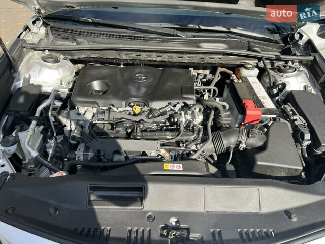 Тойота Камри 2021 в Киеве на Automoto.ua Серый Тойота Камри, объемом двигателя 2.49 л и пробегом 78 тыс. км за 25500 $, фото 27 на Automoto.ua