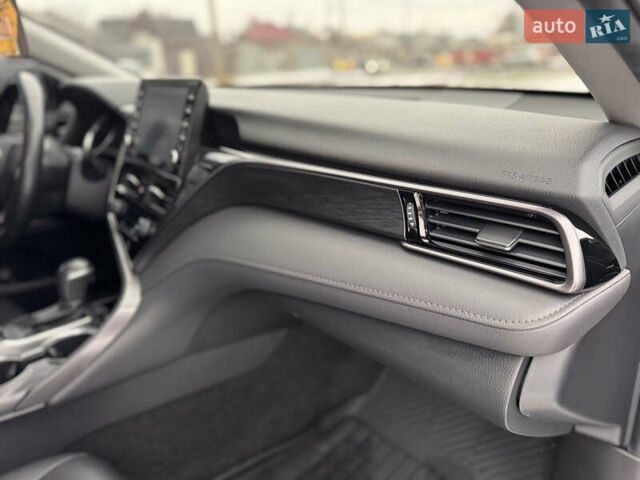 Серый Тойота Камри, объемом двигателя 2.49 л и пробегом 72 тыс. км за 27999 $, фото 12 на Automoto.ua