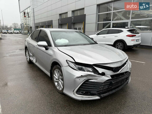 Сірий Тойота Камрі, об'ємом двигуна 2.49 л та пробігом 93 тис. км за 15900 $, фото 6 на Automoto.ua
