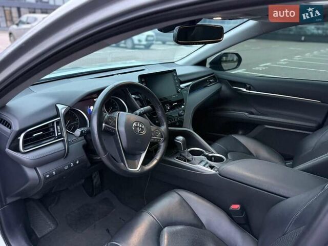 Серый Тойота Камри, объемом двигателя 2.49 л и пробегом 51 тыс. км за 29000 $, фото 10 на Automoto.ua