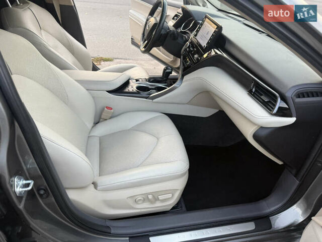 Серый Тойота Камри, объемом двигателя 2.49 л и пробегом 132 тыс. км за 29900 $, фото 15 на Automoto.ua