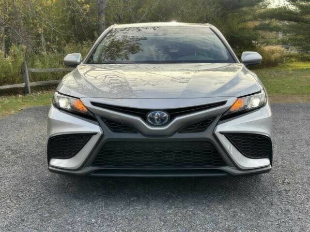 Серый Тойота Камри, объемом двигателя 2.5 л и пробегом 27 тыс. км за 9400 $, фото 1 на Automoto.ua