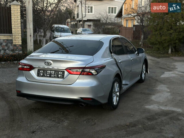 Серый Тойота Камри, объемом двигателя 2.49 л и пробегом 93 тыс. км за 18000 $, фото 3 на Automoto.ua