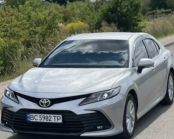 Серый Тойота Камри, объемом двигателя 2.49 л и пробегом 53 тыс. км за 27500 $, фото 1 на Automoto.ua