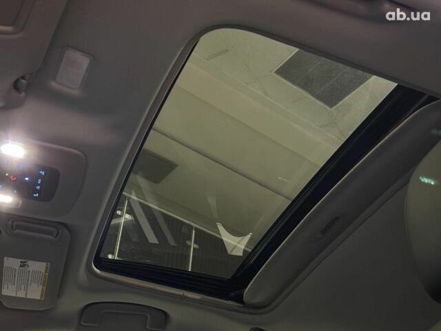 Серый Тойота Камри, объемом двигателя 2.5 л и пробегом 27 тыс. км за 27490 $, фото 16 на Automoto.ua