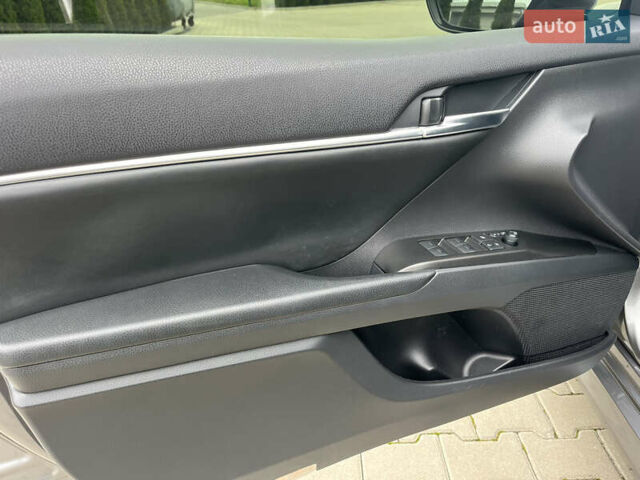 Сірий Тойота Камрі, об'ємом двигуна 2.49 л та пробігом 36 тис. км за 29300 $, фото 17 на Automoto.ua