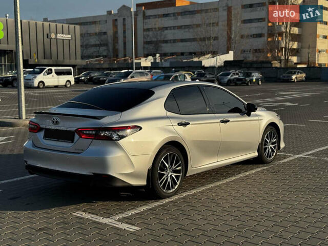 Серый Тойота Камри, объемом двигателя 2.49 л и пробегом 65 тыс. км за 34000 $, фото 4 на Automoto.ua