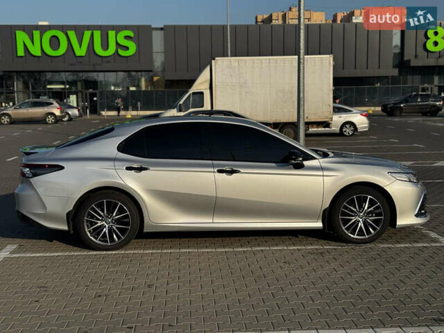 Серый Тойота Камри, объемом двигателя 2.49 л и пробегом 65 тыс. км за 34000 $, фото 3 на Automoto.ua