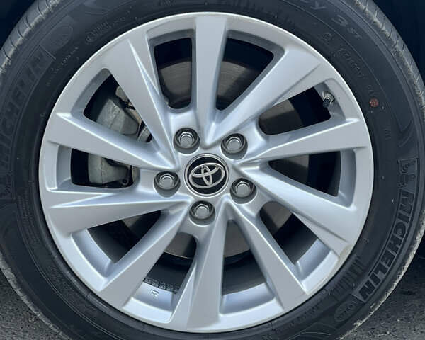 Серый Тойота Камри, объемом двигателя 2.49 л и пробегом 53 тыс. км за 27500 $, фото 21 на Automoto.ua