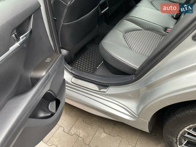 Серый Тойота Камри, объемом двигателя 2.49 л и пробегом 56 тыс. км за 27000 $, фото 22 на Automoto.ua