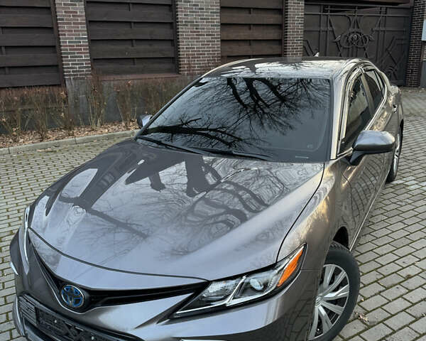 Серый Тойота Камри, объемом двигателя 2.49 л и пробегом 56 тыс. км за 23000 $, фото 4 на Automoto.ua