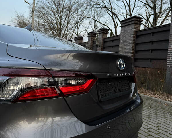 Серый Тойота Камри, объемом двигателя 2.49 л и пробегом 56 тыс. км за 23000 $, фото 18 на Automoto.ua