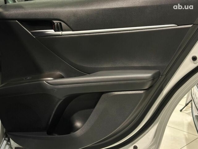 Серый Тойота Камри, объемом двигателя 2.5 л и пробегом 27 тыс. км за 27490 $, фото 20 на Automoto.ua