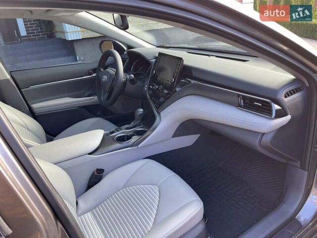 Серый Тойота Камри, объемом двигателя 2.49 л и пробегом 48 тыс. км за 35700 $, фото 13 на Automoto.ua