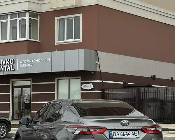 Серый Тойота Камри, объемом двигателя 2.49 л и пробегом 55 тыс. км за 25500 $, фото 7 на Automoto.ua