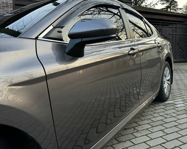 Серый Тойота Камри, объемом двигателя 2.49 л и пробегом 56 тыс. км за 23000 $, фото 13 на Automoto.ua