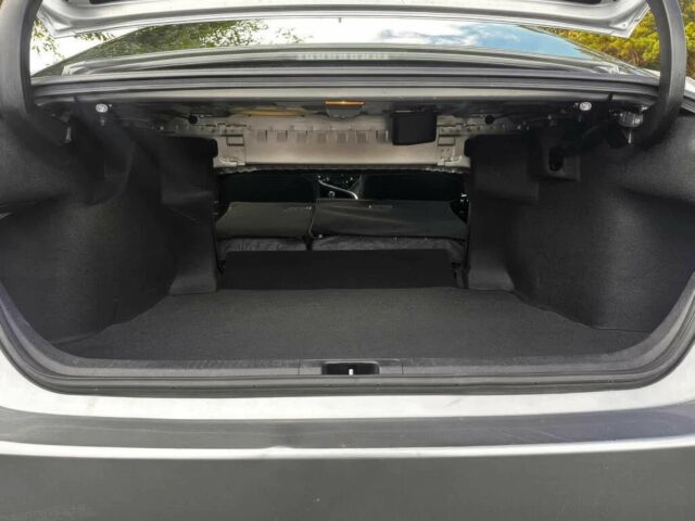 Серый Тойота Камри, объемом двигателя 2.5 л и пробегом 16 тыс. км за 15400 $, фото 11 на Automoto.ua