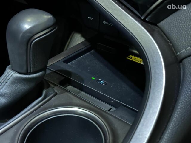 Серый Тойота Камри, объемом двигателя 2.5 л и пробегом 27 тыс. км за 27490 $, фото 27 на Automoto.ua