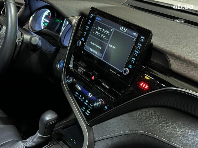 Серый Тойота Камри, объемом двигателя 2.5 л и пробегом 27 тыс. км за 27490 $, фото 28 на Automoto.ua