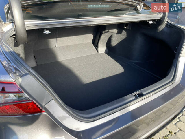 Серый Тойота Камри, объемом двигателя 2.49 л и пробегом 48 тыс. км за 35700 $, фото 15 на Automoto.ua
