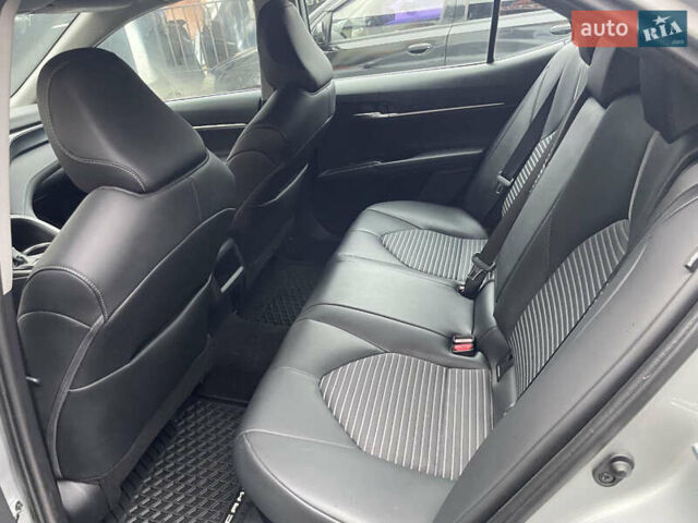 Серый Тойота Камри, объемом двигателя 2.49 л и пробегом 56 тыс. км за 27000 $, фото 21 на Automoto.ua