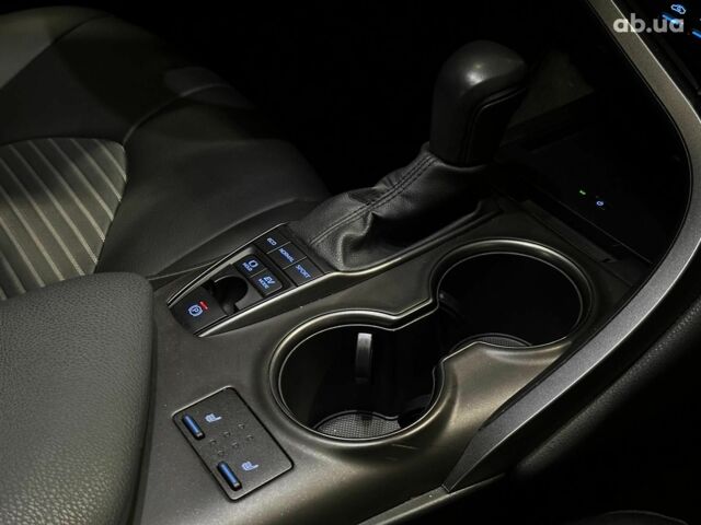 Серый Тойота Камри, объемом двигателя 2.5 л и пробегом 27 тыс. км за 27490 $, фото 26 на Automoto.ua