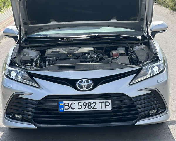 Серый Тойота Камри, объемом двигателя 2.49 л и пробегом 53 тыс. км за 27500 $, фото 5 на Automoto.ua