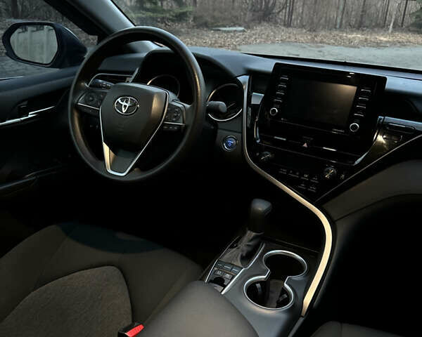 Серый Тойота Камри, объемом двигателя 2.49 л и пробегом 56 тыс. км за 23000 $, фото 25 на Automoto.ua