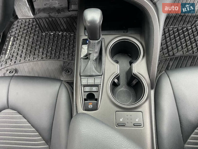 Серый Тойота Камри, объемом двигателя 2.49 л и пробегом 56 тыс. км за 27000 $, фото 18 на Automoto.ua