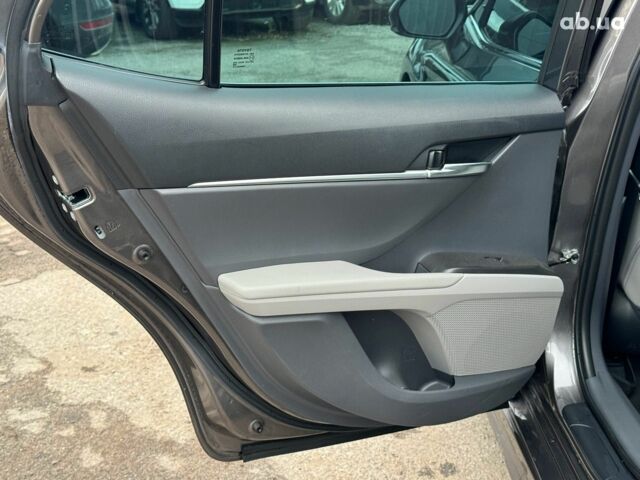 Серый Тойота Камри, объемом двигателя 2.5 л и пробегом 50 тыс. км за 30990 $, фото 18 на Automoto.ua