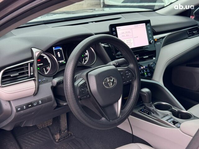 Серый Тойота Камри, объемом двигателя 2.5 л и пробегом 50 тыс. км за 30990 $, фото 16 на Automoto.ua