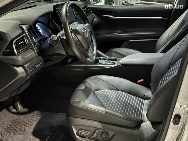 Серый Тойота Камри, объемом двигателя 2.5 л и пробегом 27 тыс. км за 27490 $, фото 10 на Automoto.ua